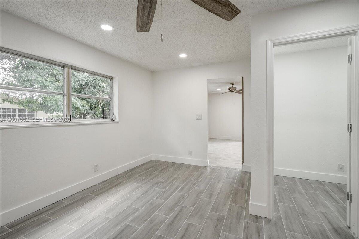 1480 W 36th Street — photo 8