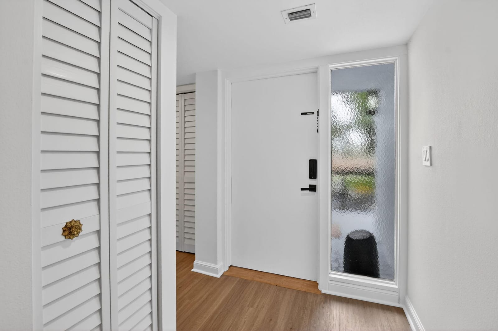 3310 Bridgewood Drive — photo 6