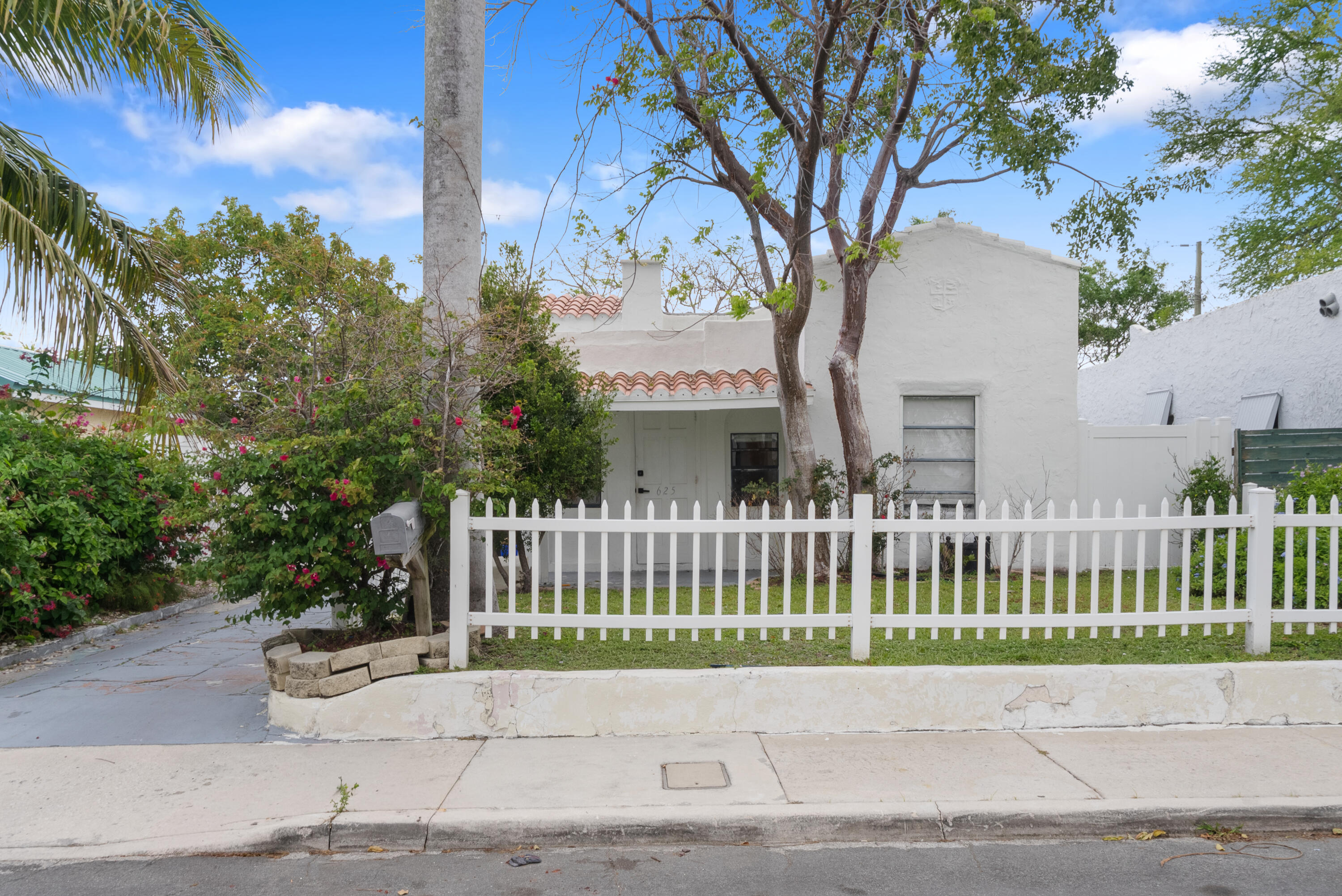 625 Selkirk Street, West Palm Beach, FL 33405, West Palm Beach