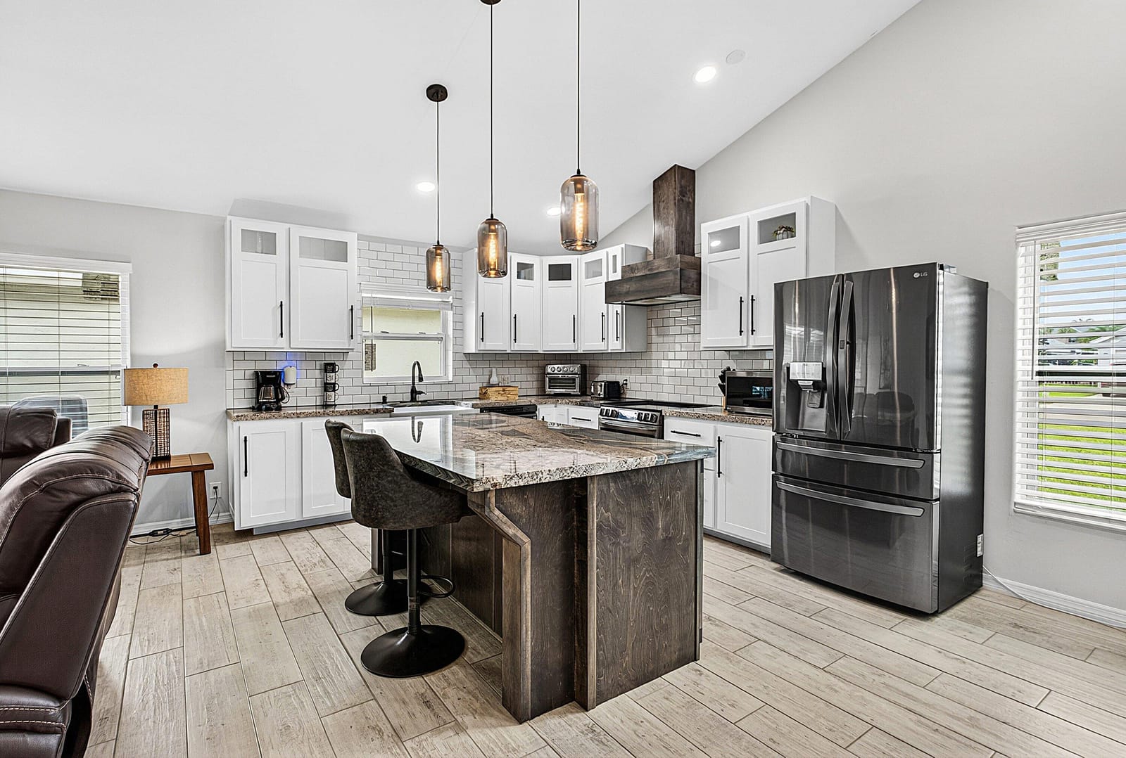 7876 Lake Champlain Court — photo 2