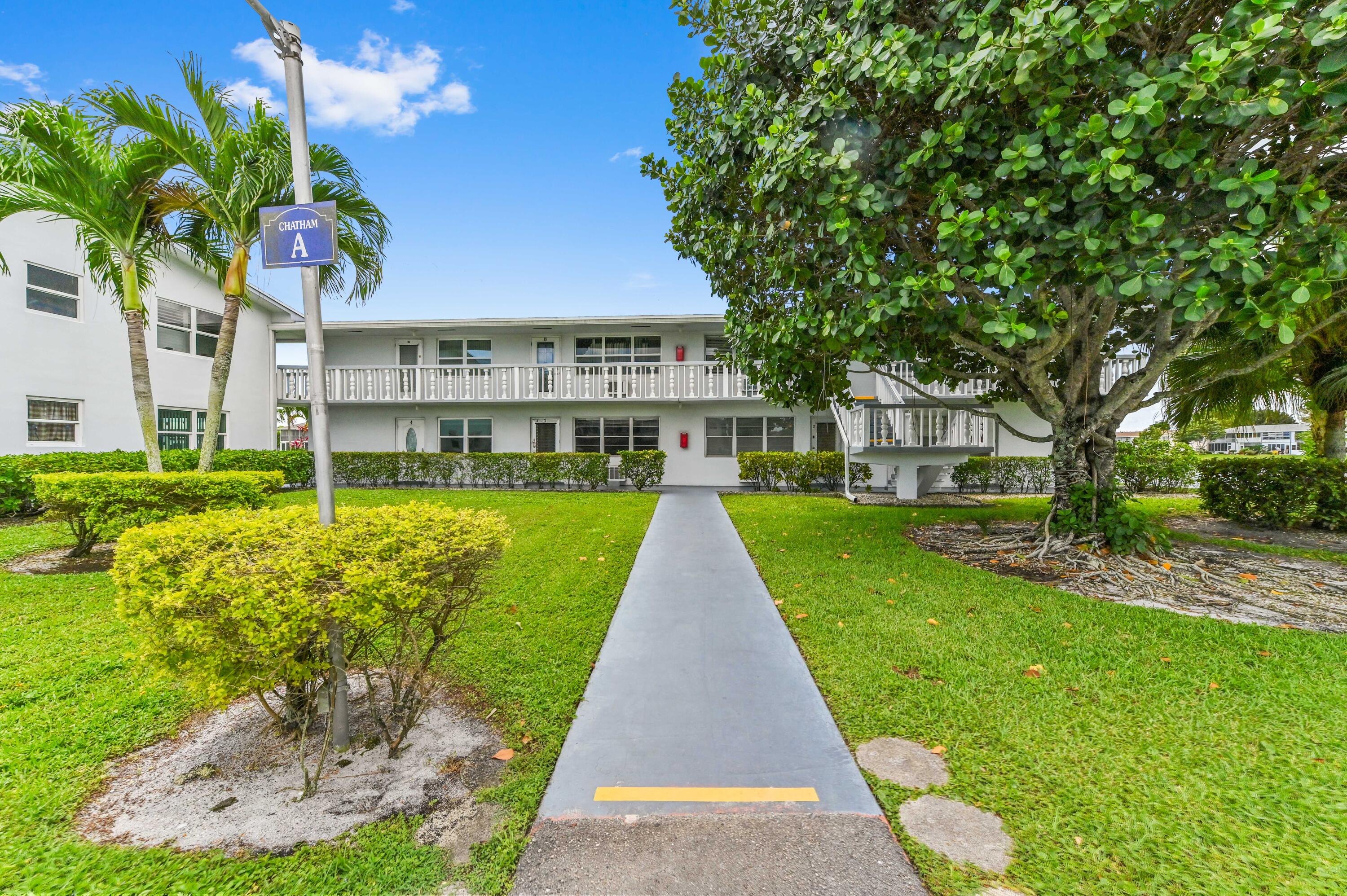 2 Chatham A, West Palm Beach, FL 33417, West Palm Beach