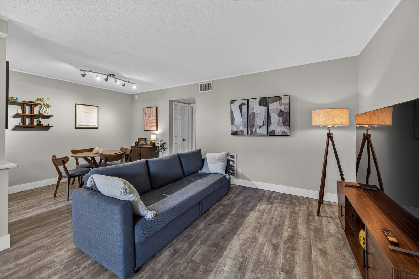 2110 NE 42nd Street 4b — photo 6