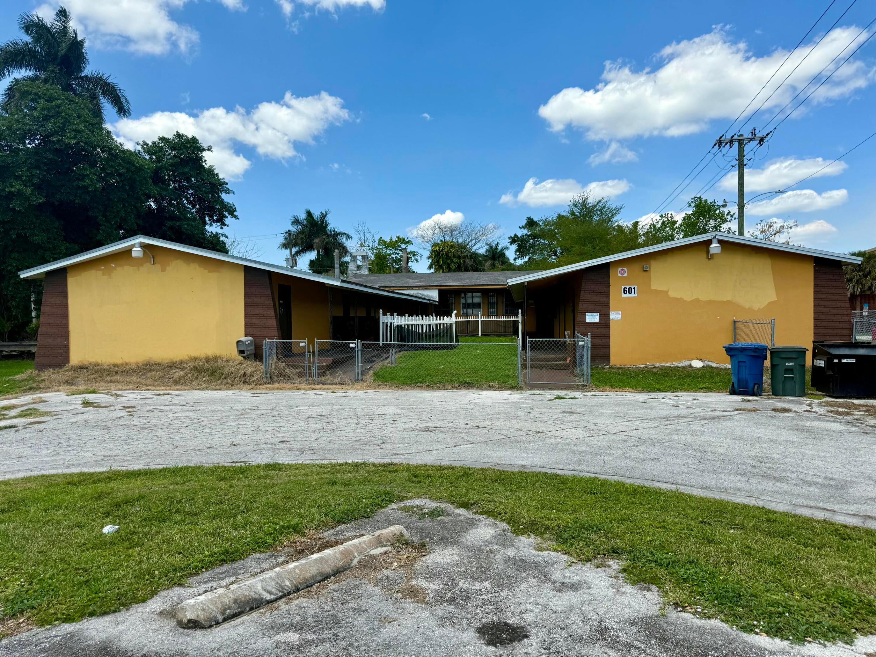 601 W Canal St Street N, Belle Glade, FL 33430, Belle Glade