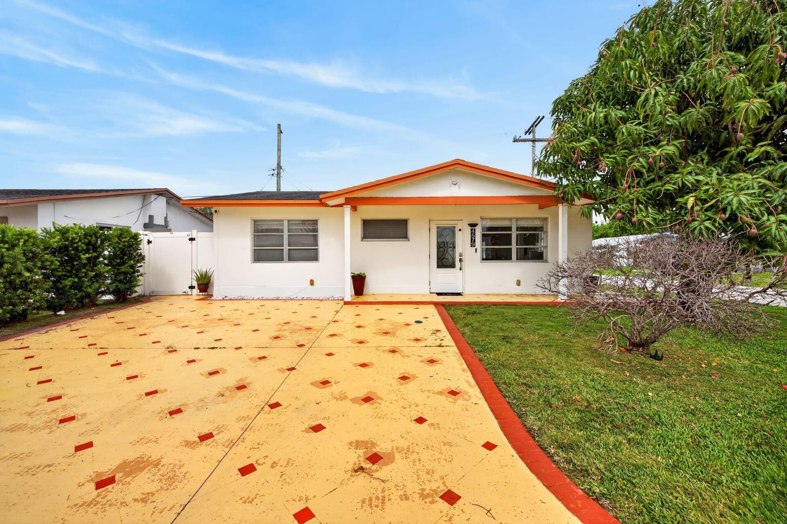 2 bedroom home for sale at 4579 17th, Tamarac, FL 33309 — $384,500