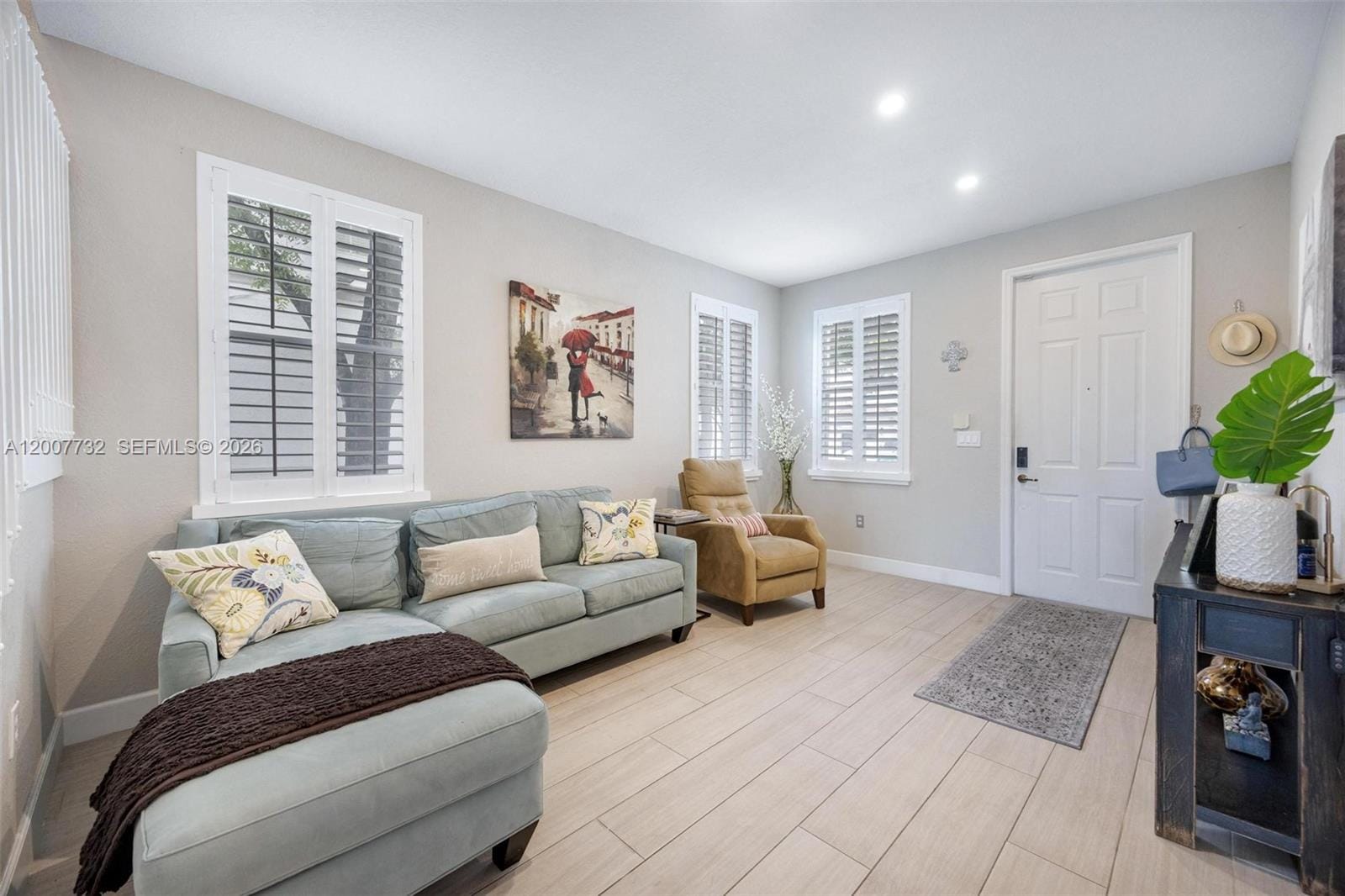 8070 NW 108th Place, Doral, FL 33178 photo 4