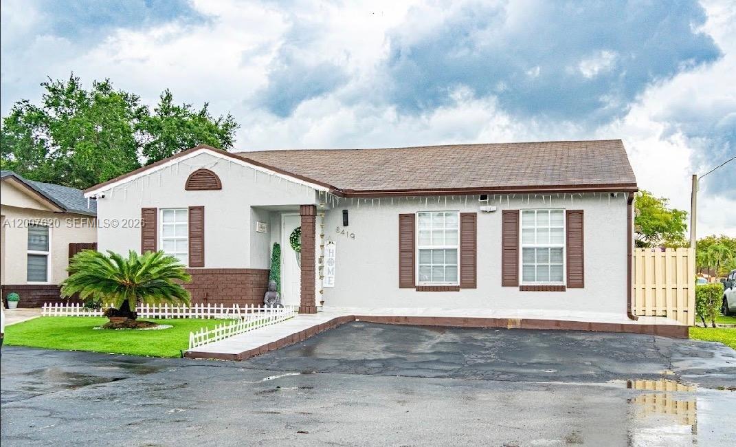 8419 NW 193rd Lane, Hialeah, FL 33015, Hialeah
