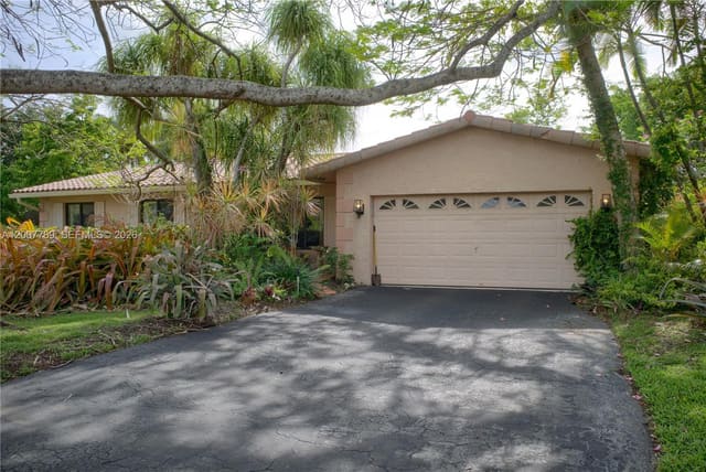 11075 NW 38th Street, Coral Springs, FL 33065