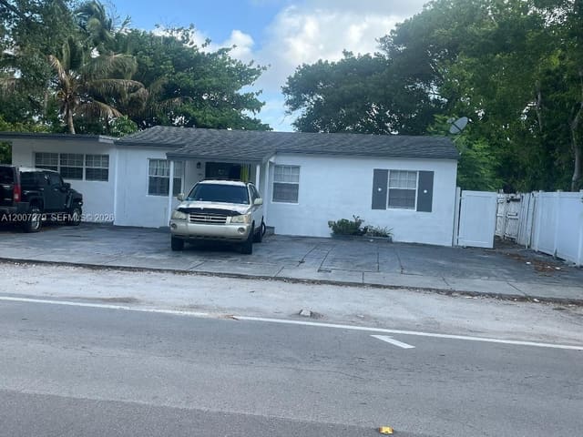 1341 NE 149th Street, Miami, FL 33161