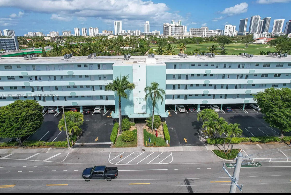 700 NE 14th Avenue NE 404, Hallandale Beach, FL 33009, Hallandale Beach