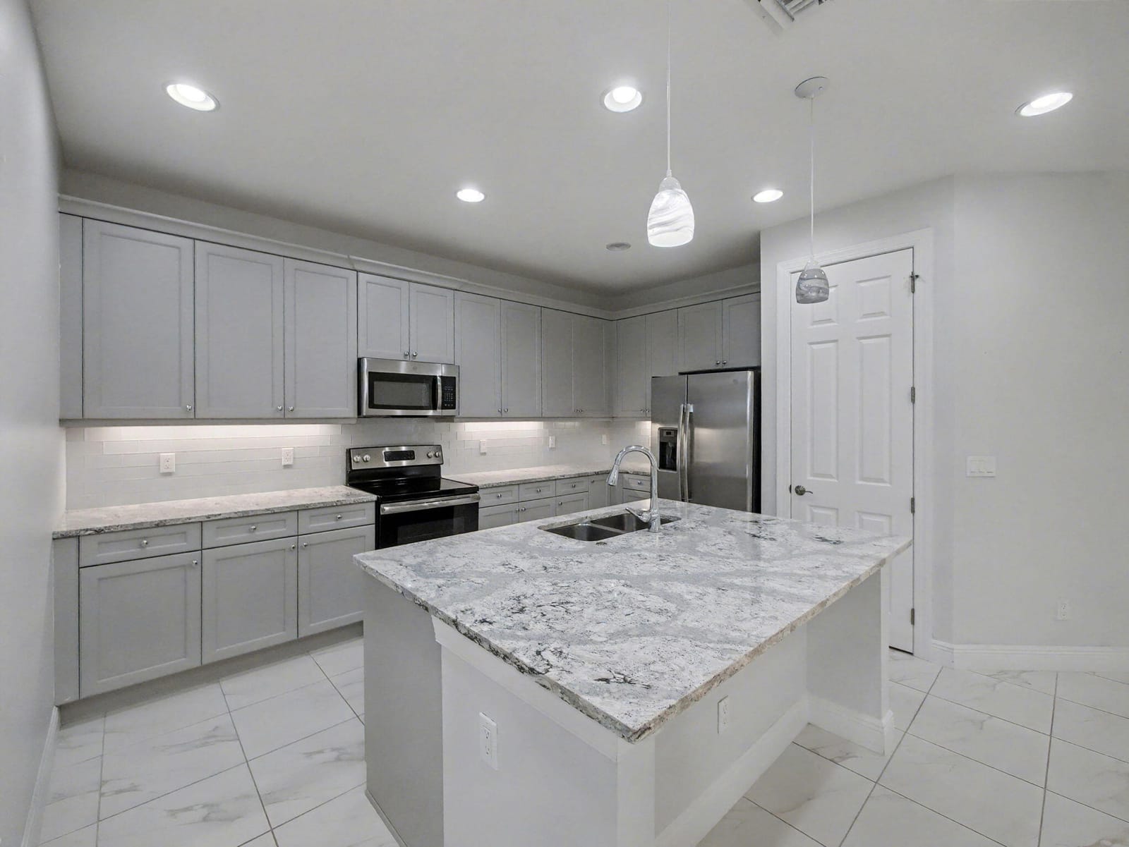 24072 SW Firenze Way — photo 4