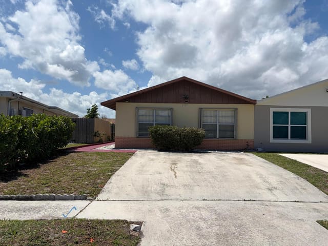 5937 Caribbean Boulevard, sold in Gramercy Park Unit 4, West Palm Beach, FL