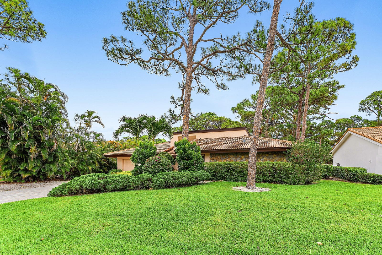 643 W Lakewoode Circle, Delray Beach, FL 33445 photo 3
