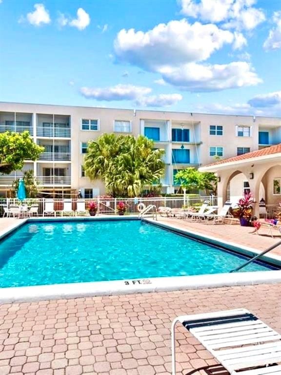 1541 S Ocean Boulevard 416, Lauderdale-By-The-Sea, FL 33062 photo 16