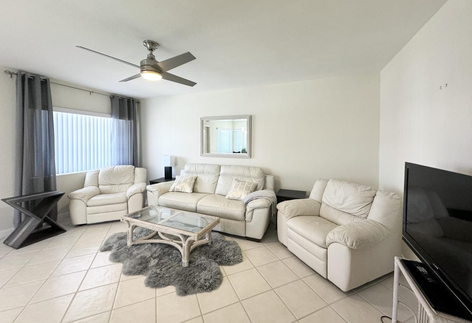 2880 Lake Osborne Drive 205 — photo 5