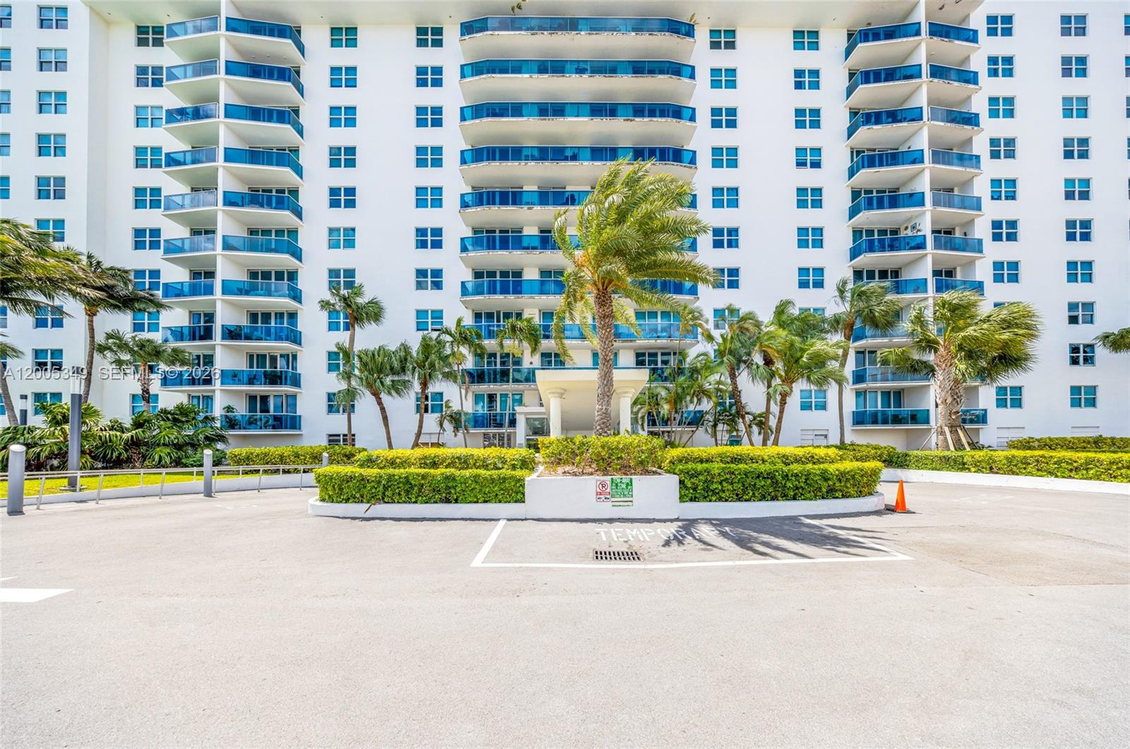 7501 E Treasure Drive 7M, North Bay Village, FL 33141, North Bay Village