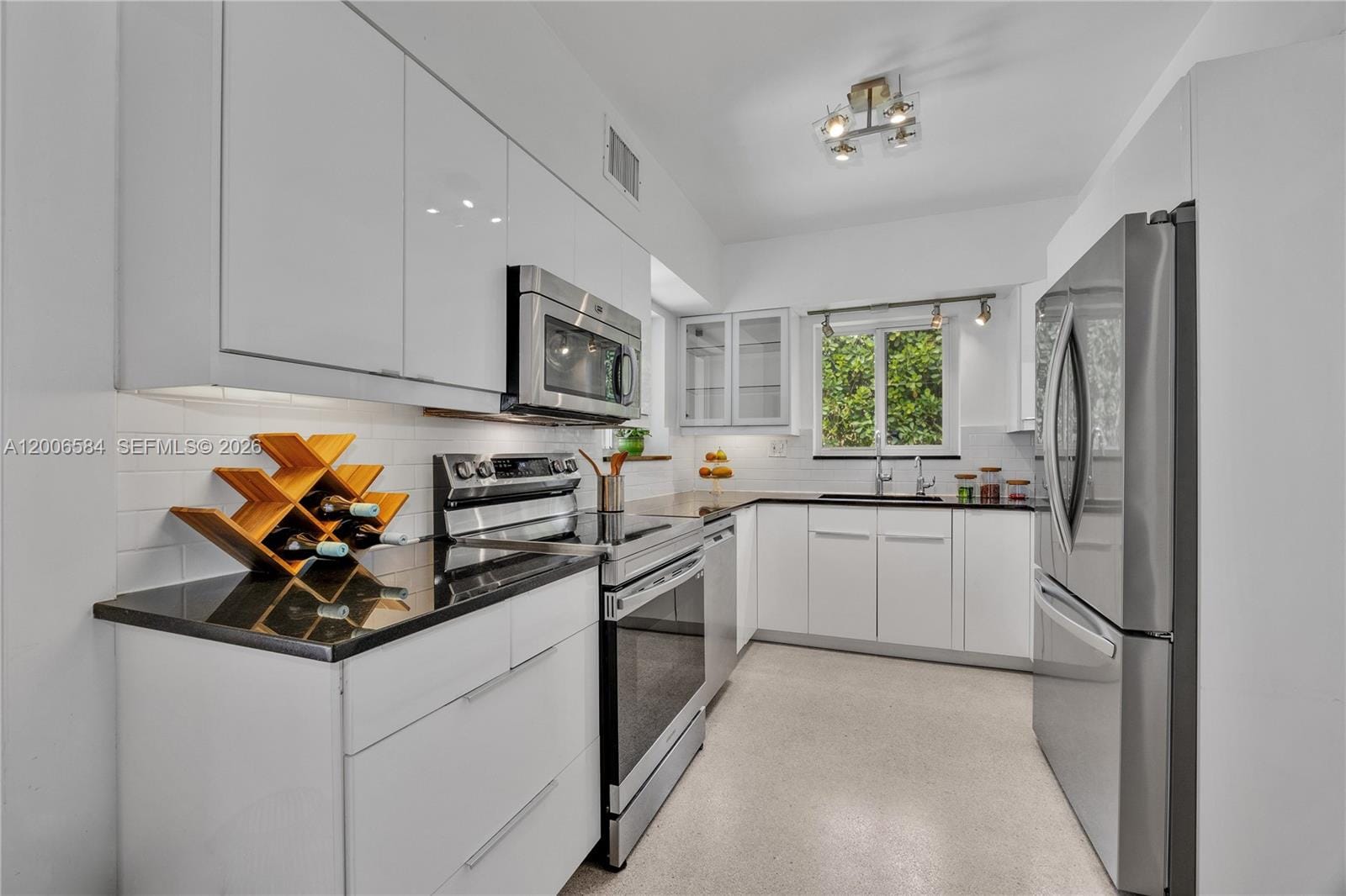 5750 SW 52nd Terrace — photo 7