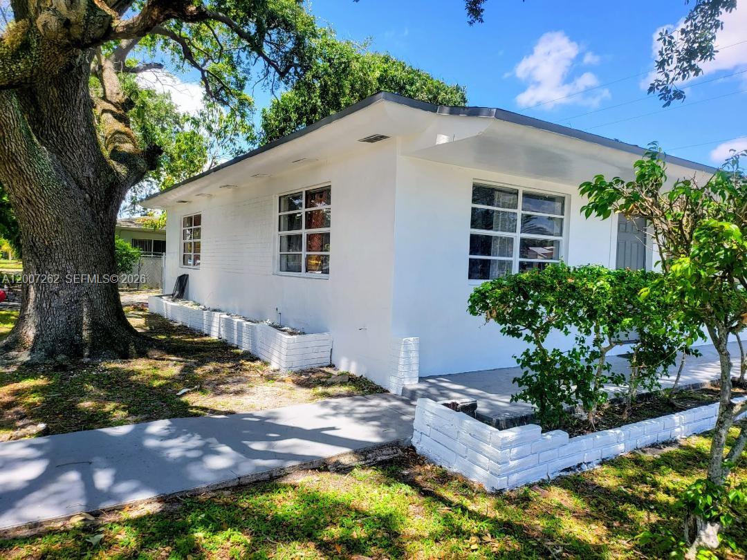 2099 NE 172 Street, North Miami Beach, FL 33162, North Miami Beach