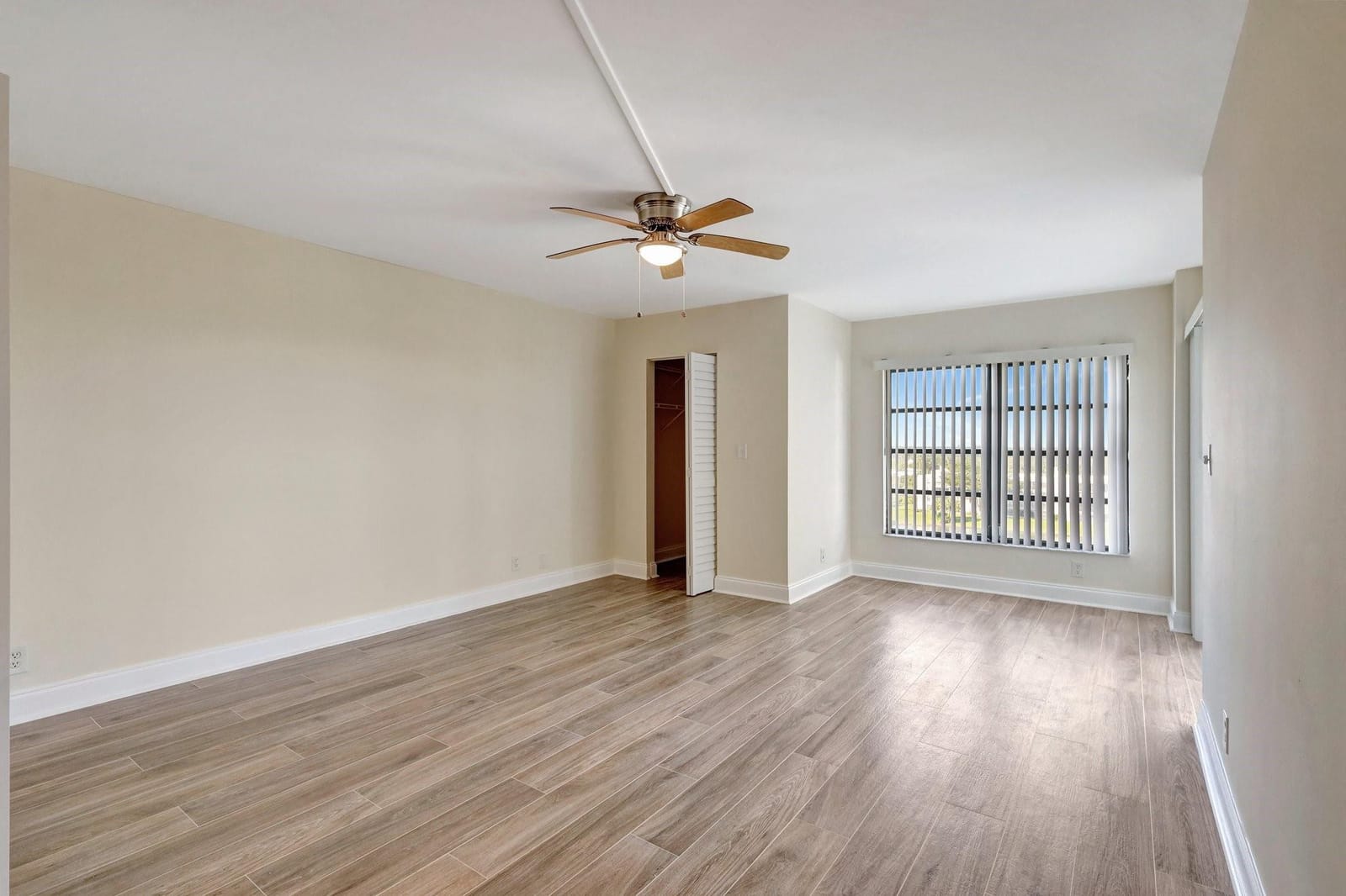 14460 Strathmore Lane 807 — photo 12