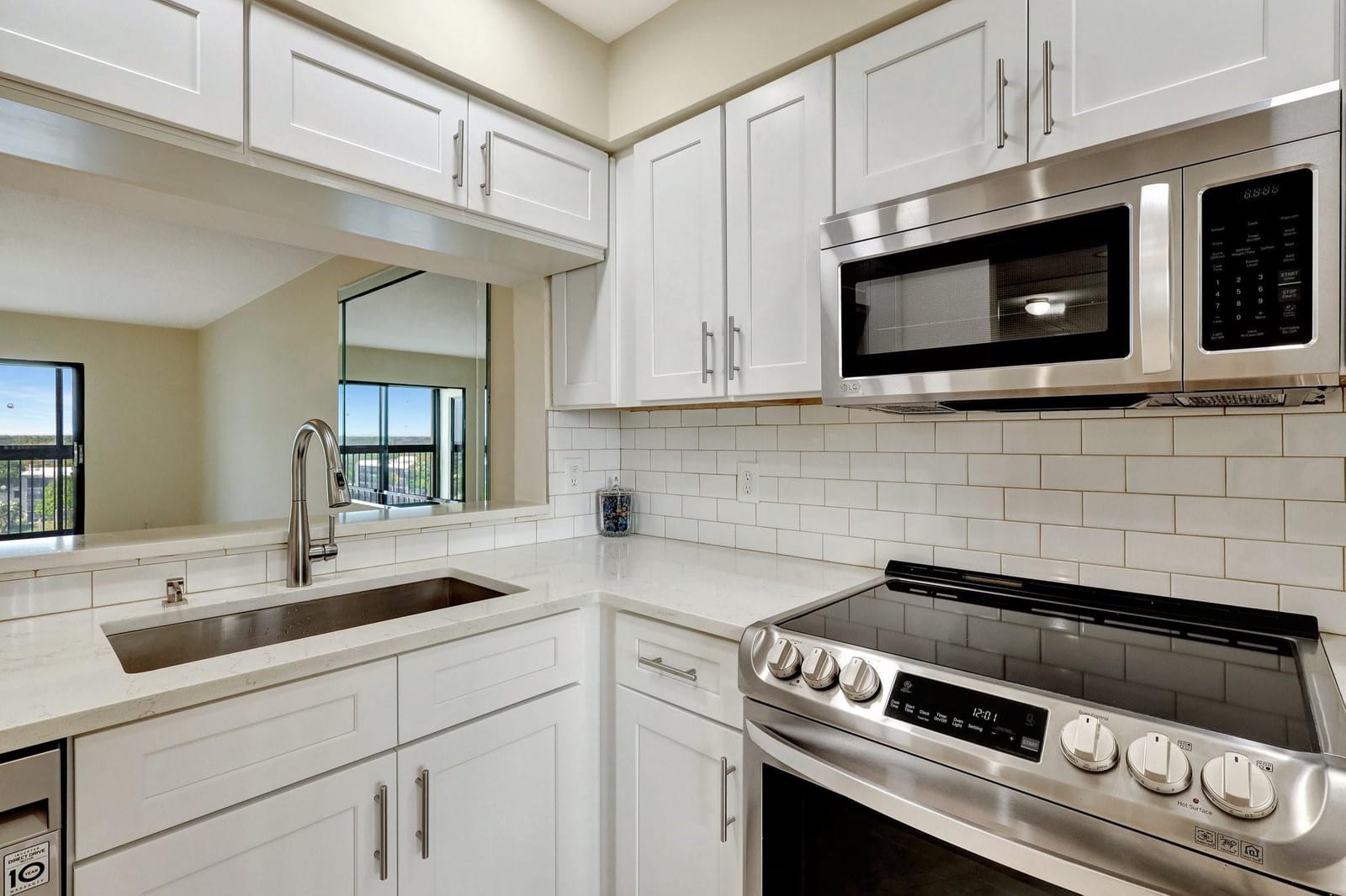 14460 Strathmore Lane 807 — photo 5