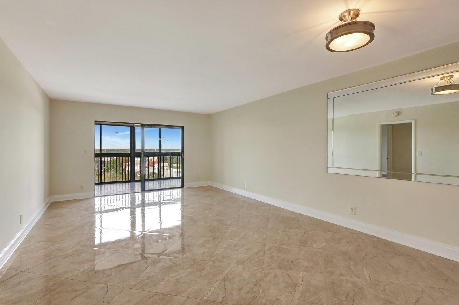 14460 Strathmore Lane 807 — photo 9