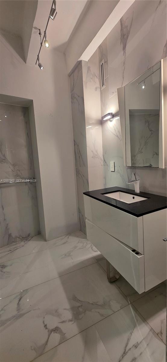 5255 Collins Avenue 7G, Miami Beach, FL 33140 photo 15