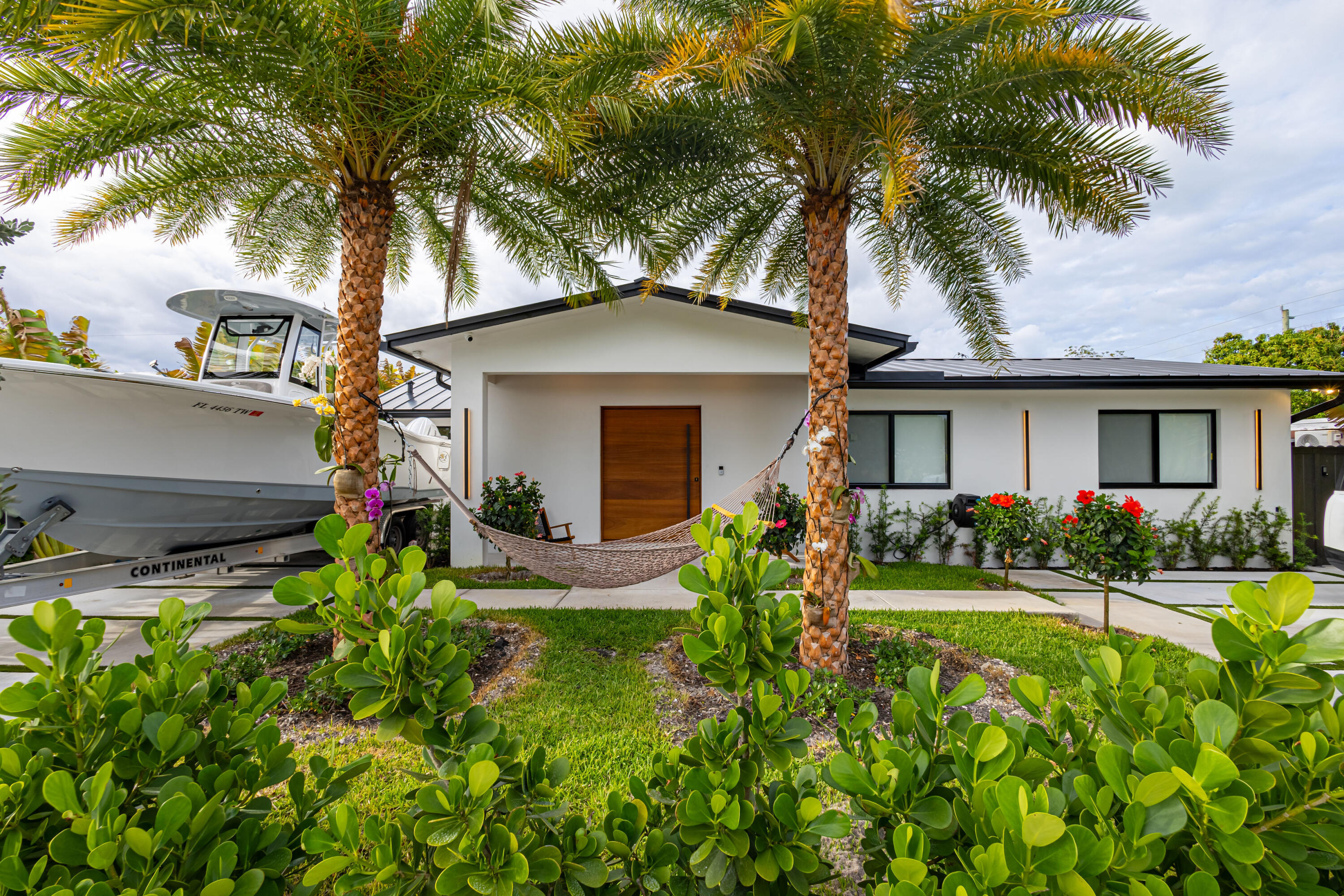 807 Hollywood Place, West Palm Beach, FL 33405, West Palm Beach