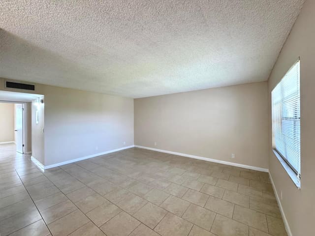 900 Normandy Lane S, Delray Beach, FL 33484