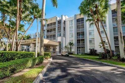 9725 NW 52nd Street 202, Doral, FL 33178 photo 2