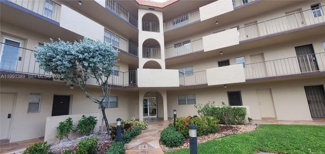 6361 N Falls Cir Drive 106, Lauderhill, FL 33319