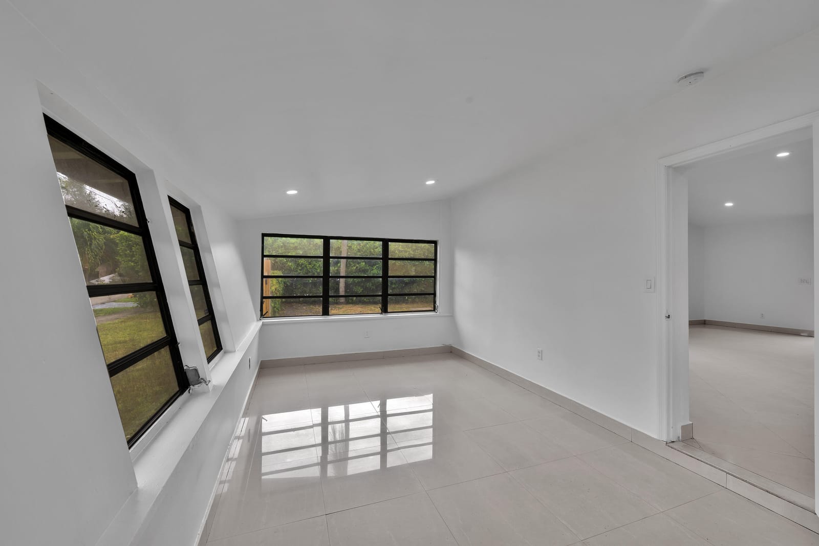 17551 NE 5th Avenue, North Miami Beach, FL 33162 photo 18
