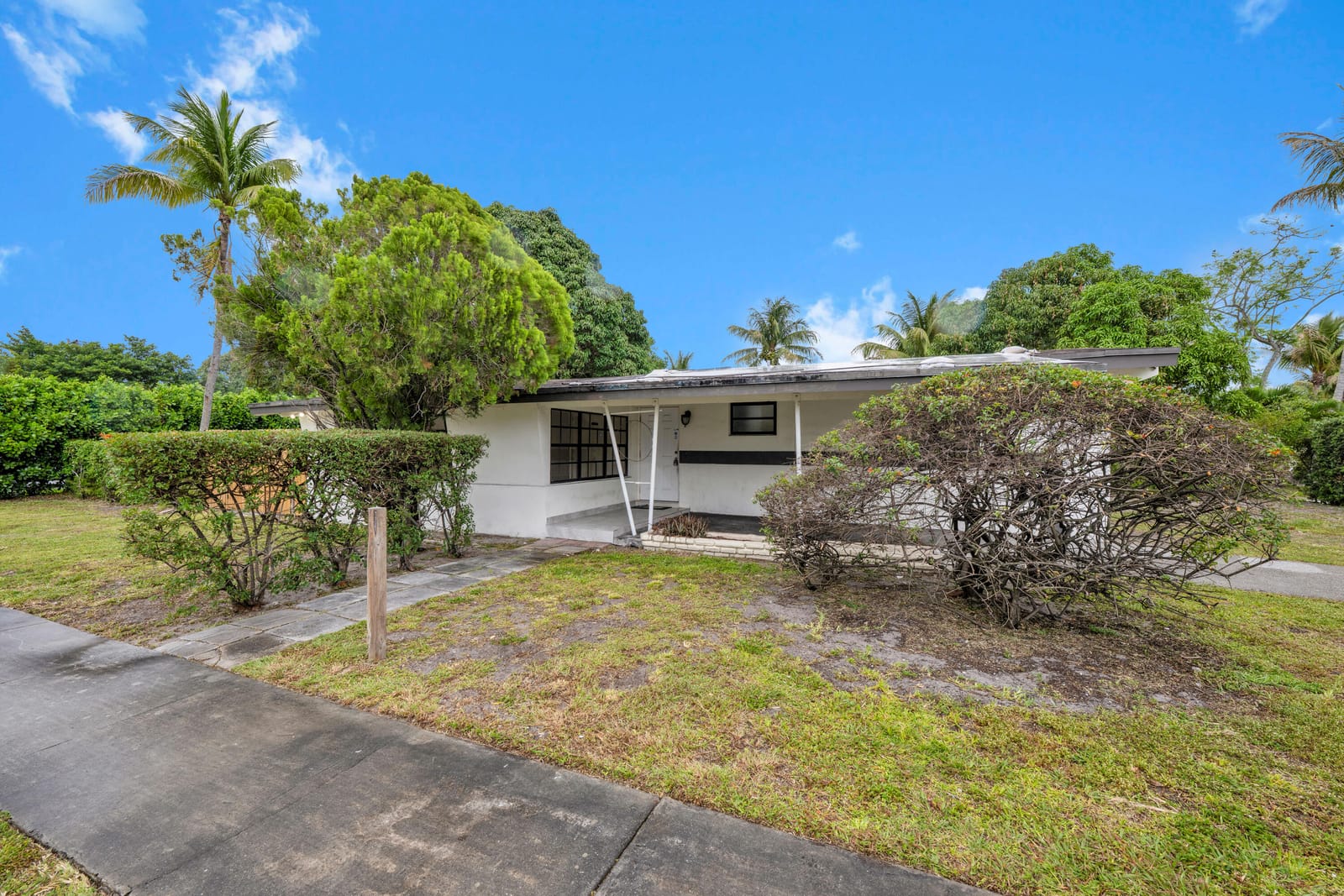 17551 NE 5th Avenue — photo 3