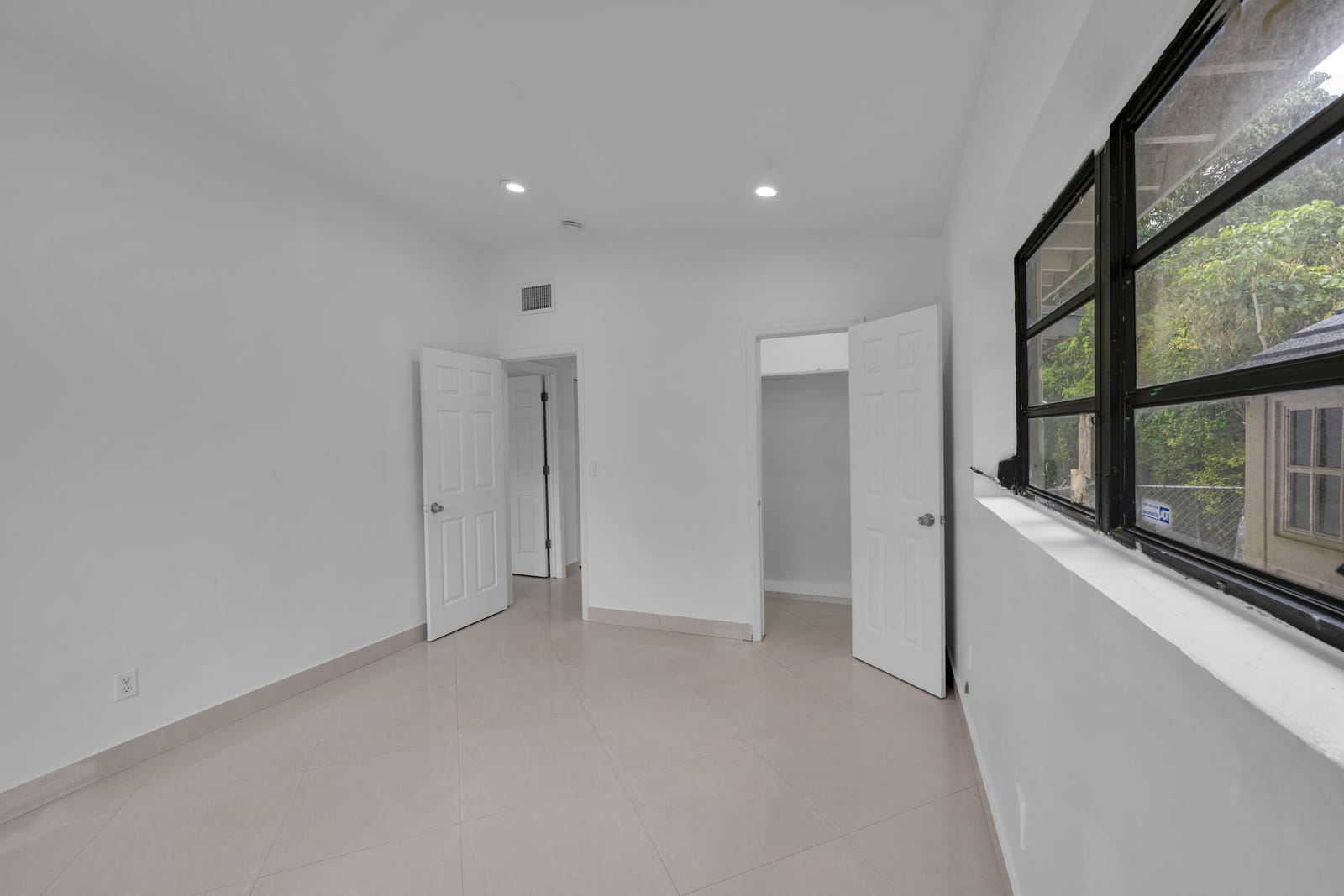 17551 NE 5th Avenue, North Miami Beach, FL 33162 photo 28