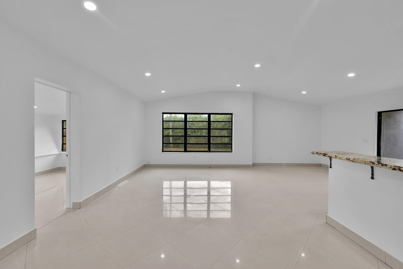 17551 NE 5th Avenue — photo 10