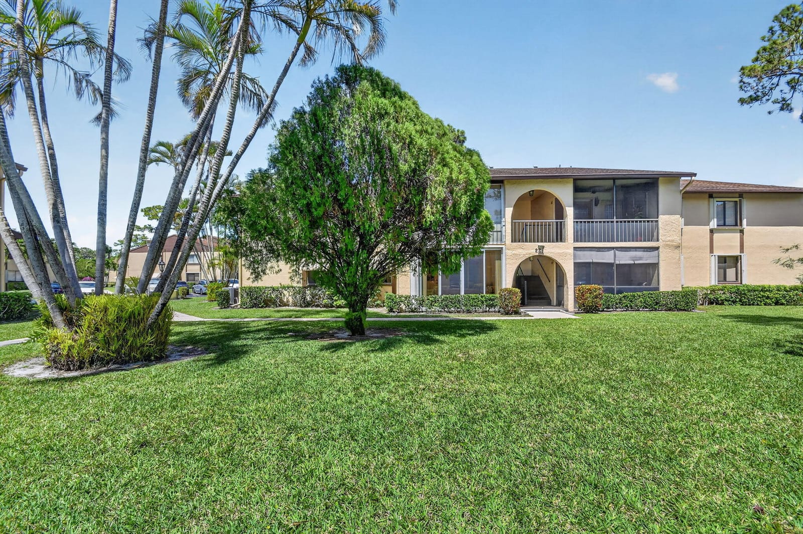 228 Pine Hov Circle C-1, Greenacres, FL 33463 photo 2