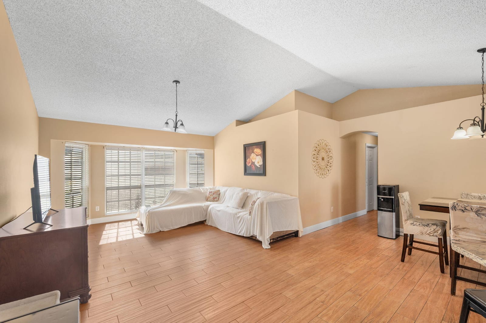 5930 NW Theda Lane — photo 8