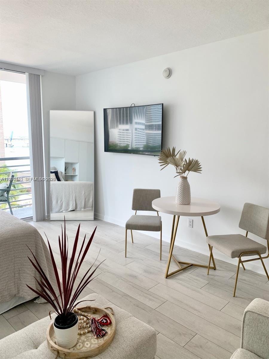 335 S Biscayne Boulevard 1106 — photo 9