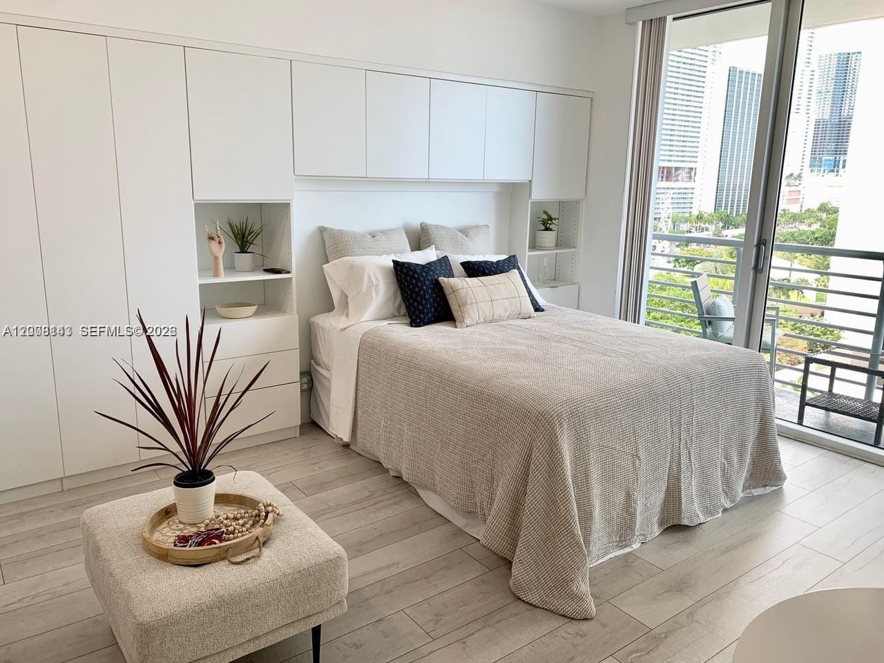335 S Biscayne Boulevard 1106 — photo 10