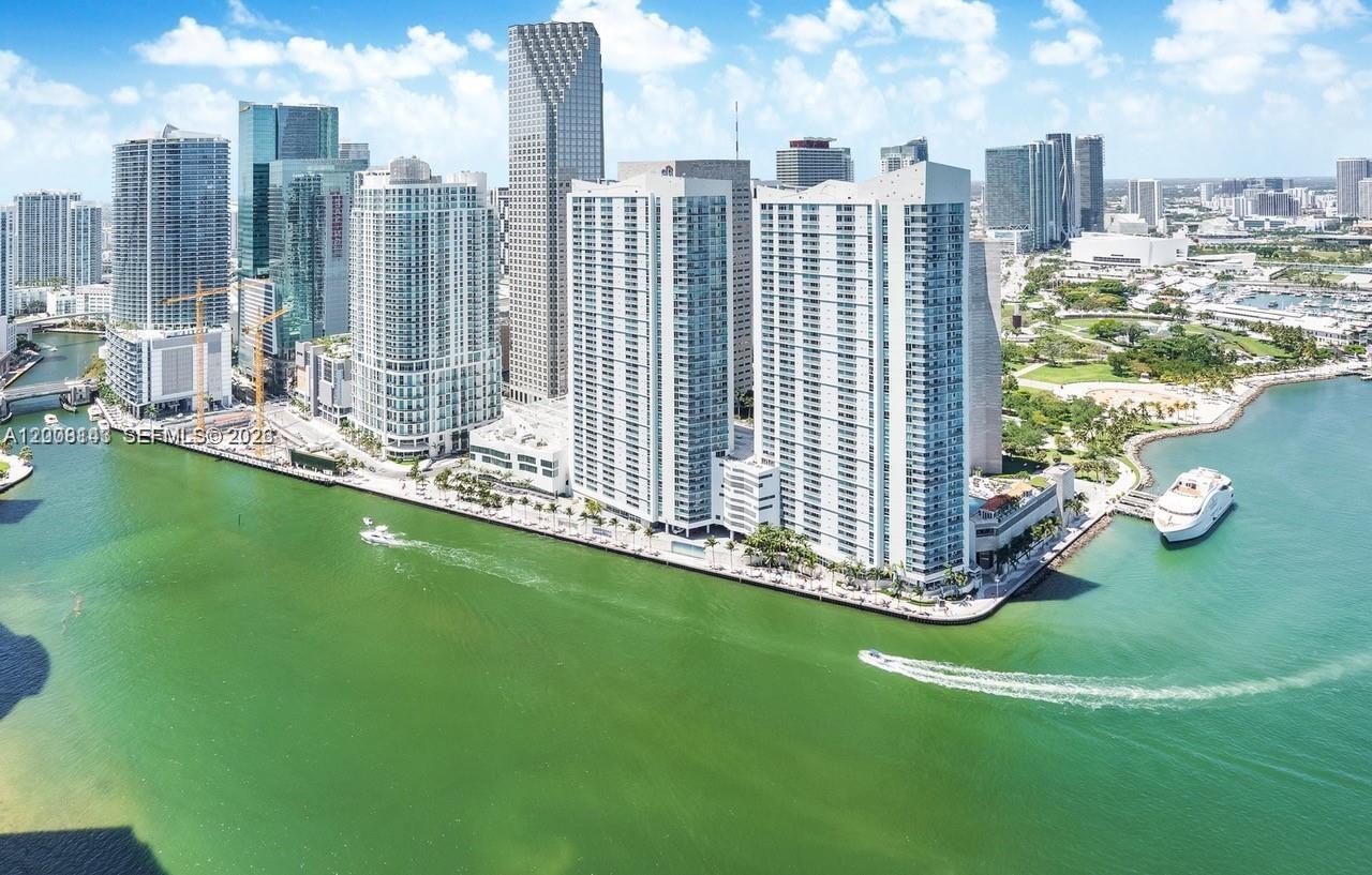 335 S Biscayne Boulevard 1106, Miami, FL 33131, Miami