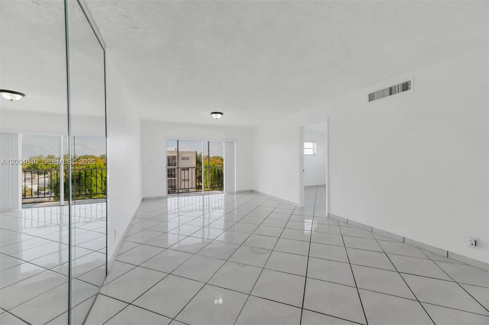 220 SW 9th Avenue 501, Hallandale Beach, FL 33009 photo 13
