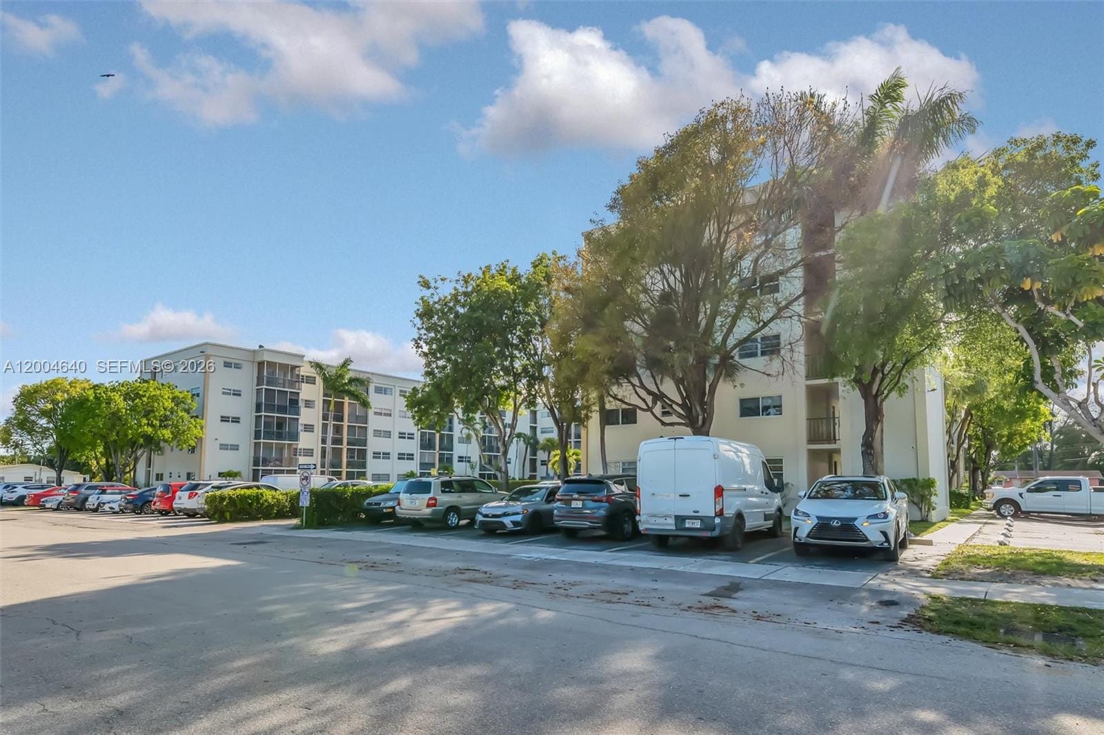 220 SW 9th Avenue 501, Hallandale Beach, FL 33009 photo 3