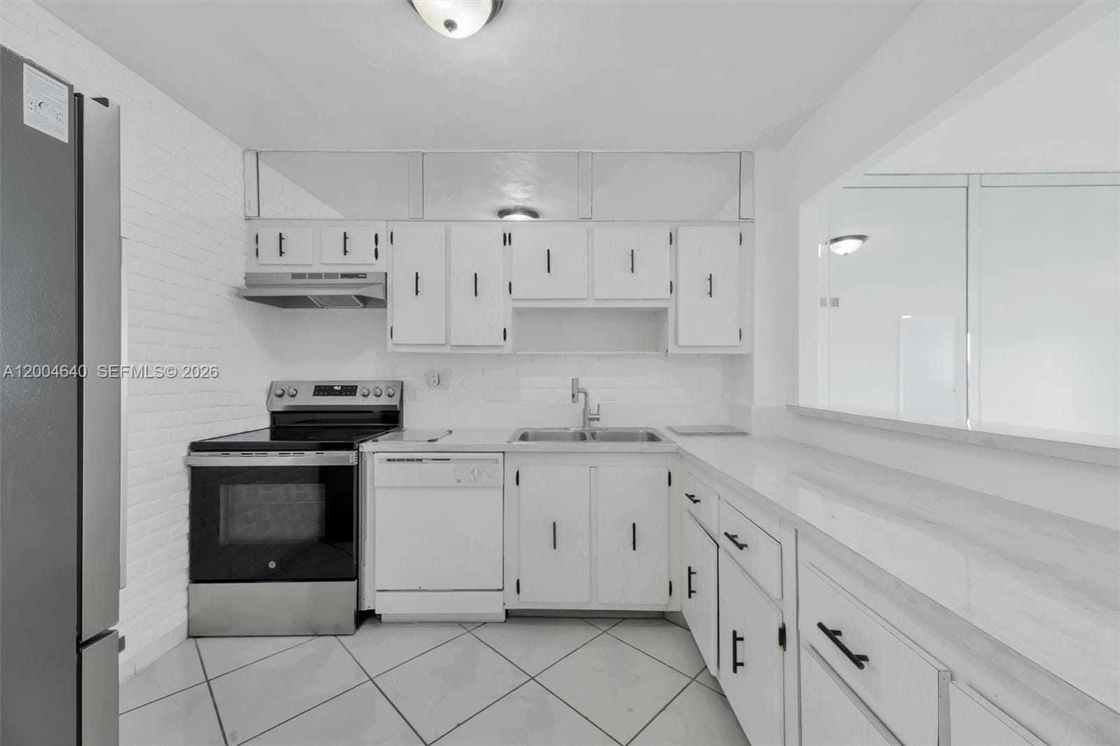 220 SW 9th Avenue 501, Hallandale Beach, FL 33009 photo 23