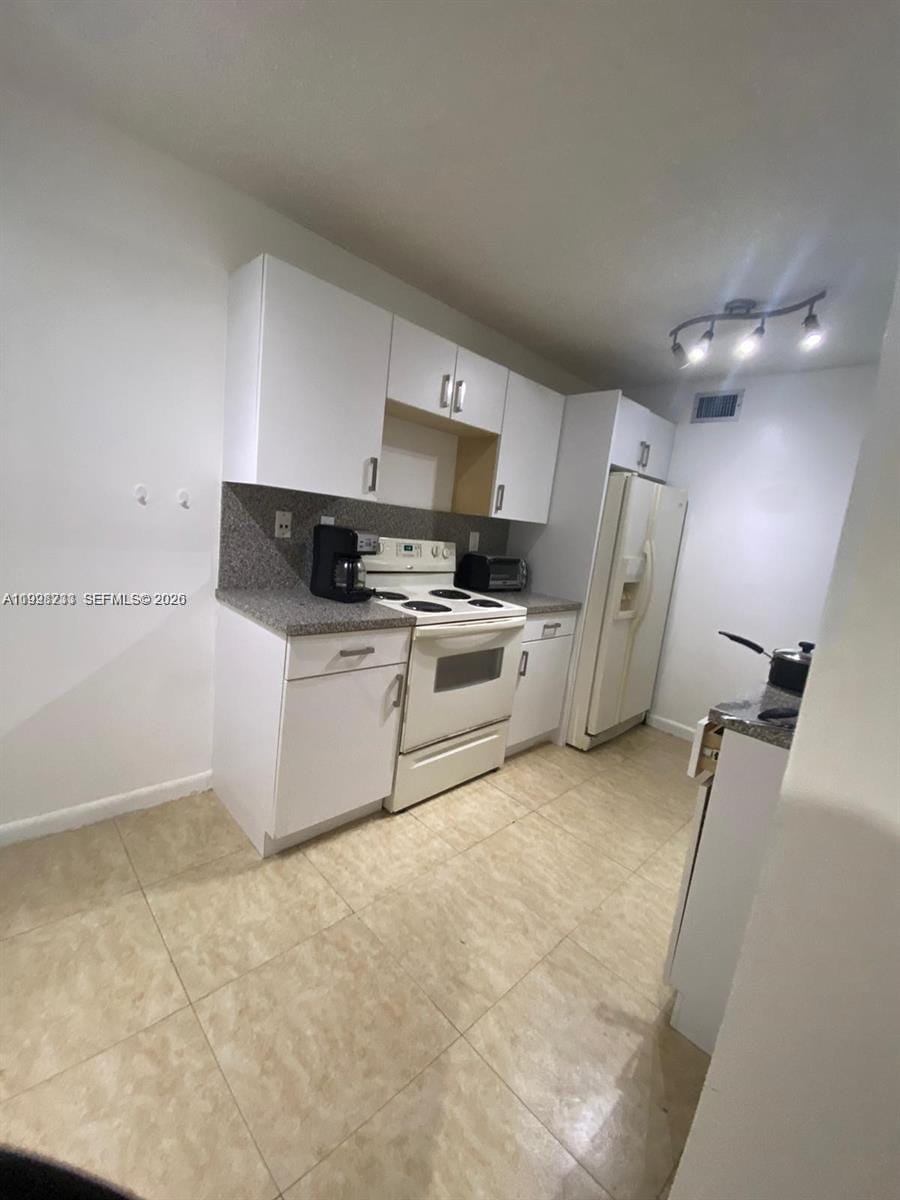 9761 NW 46th Terrace 107 — photo 3