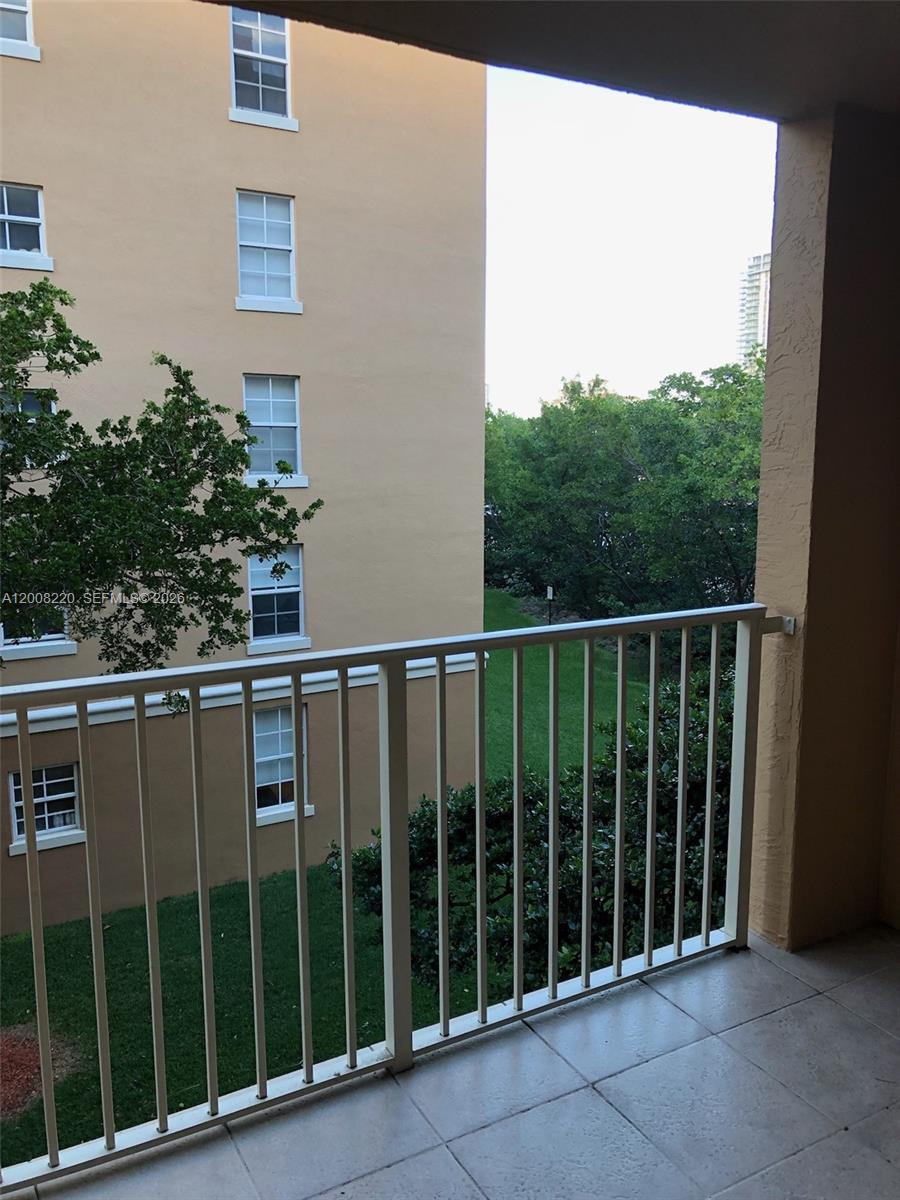 19555 E Country Club Drive 8403, Aventura, FL 33180, Aventura