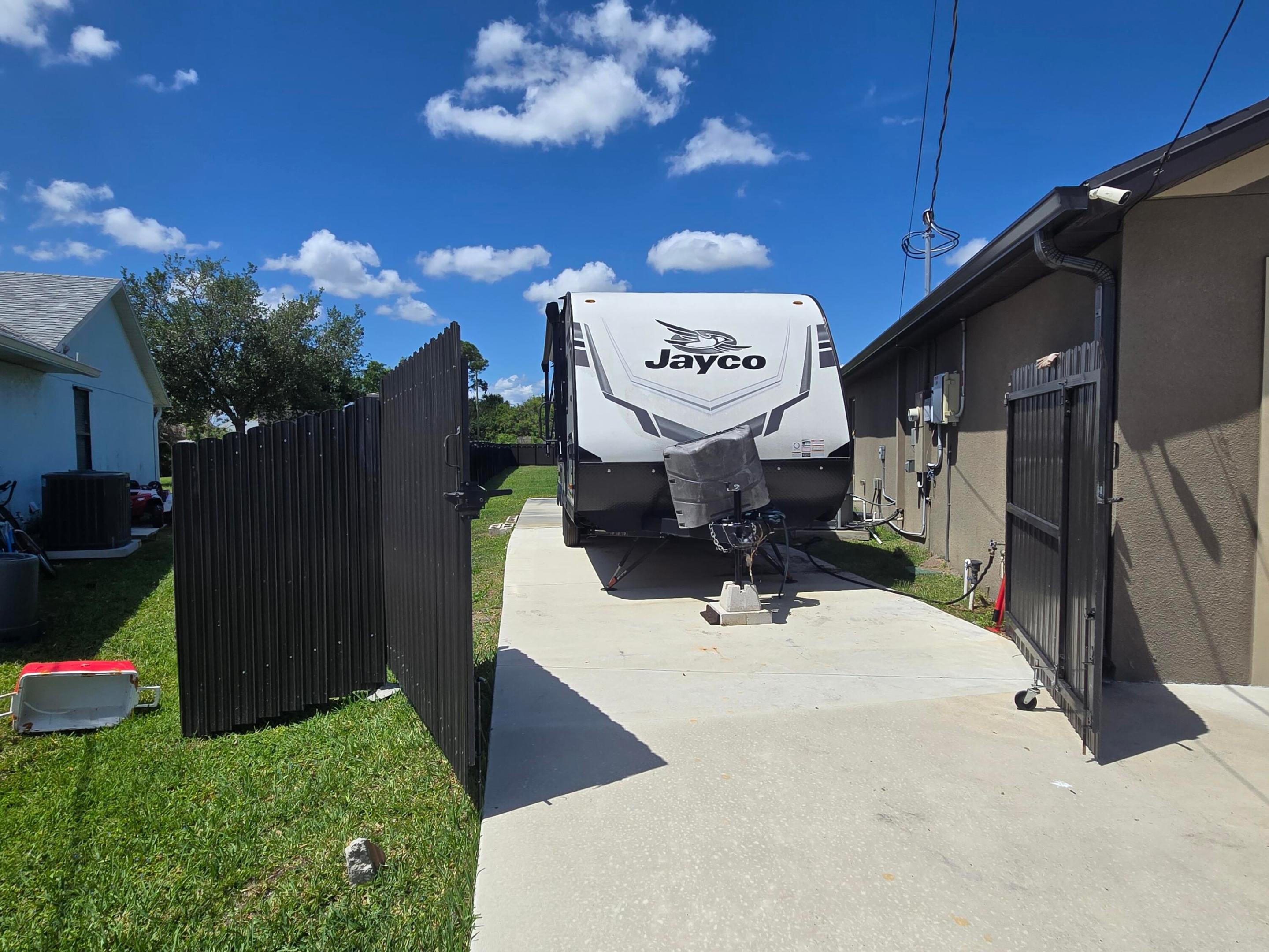 2198 SW Algiers Street — photo 10