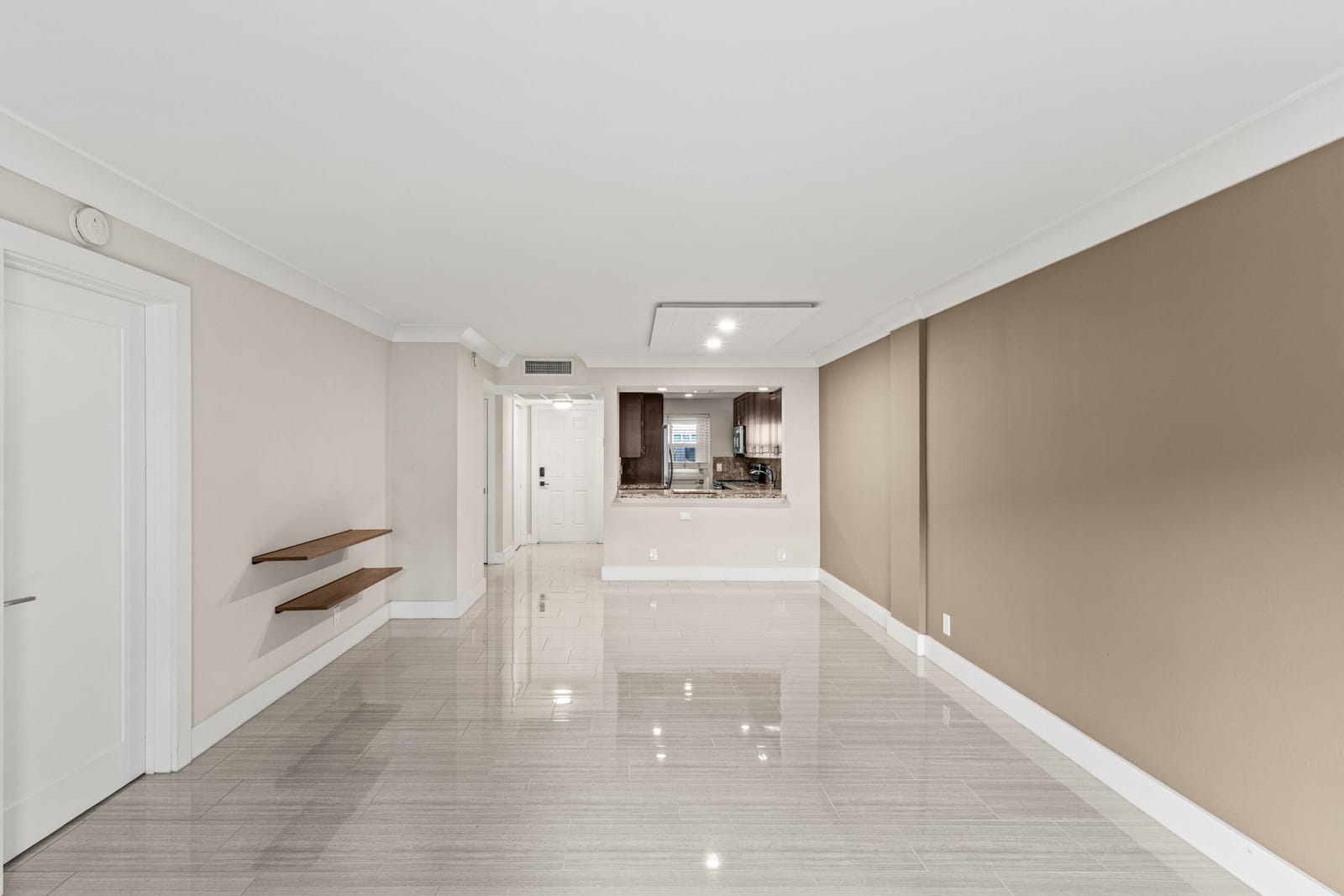4502 N Federal Highway 144e — photo 2