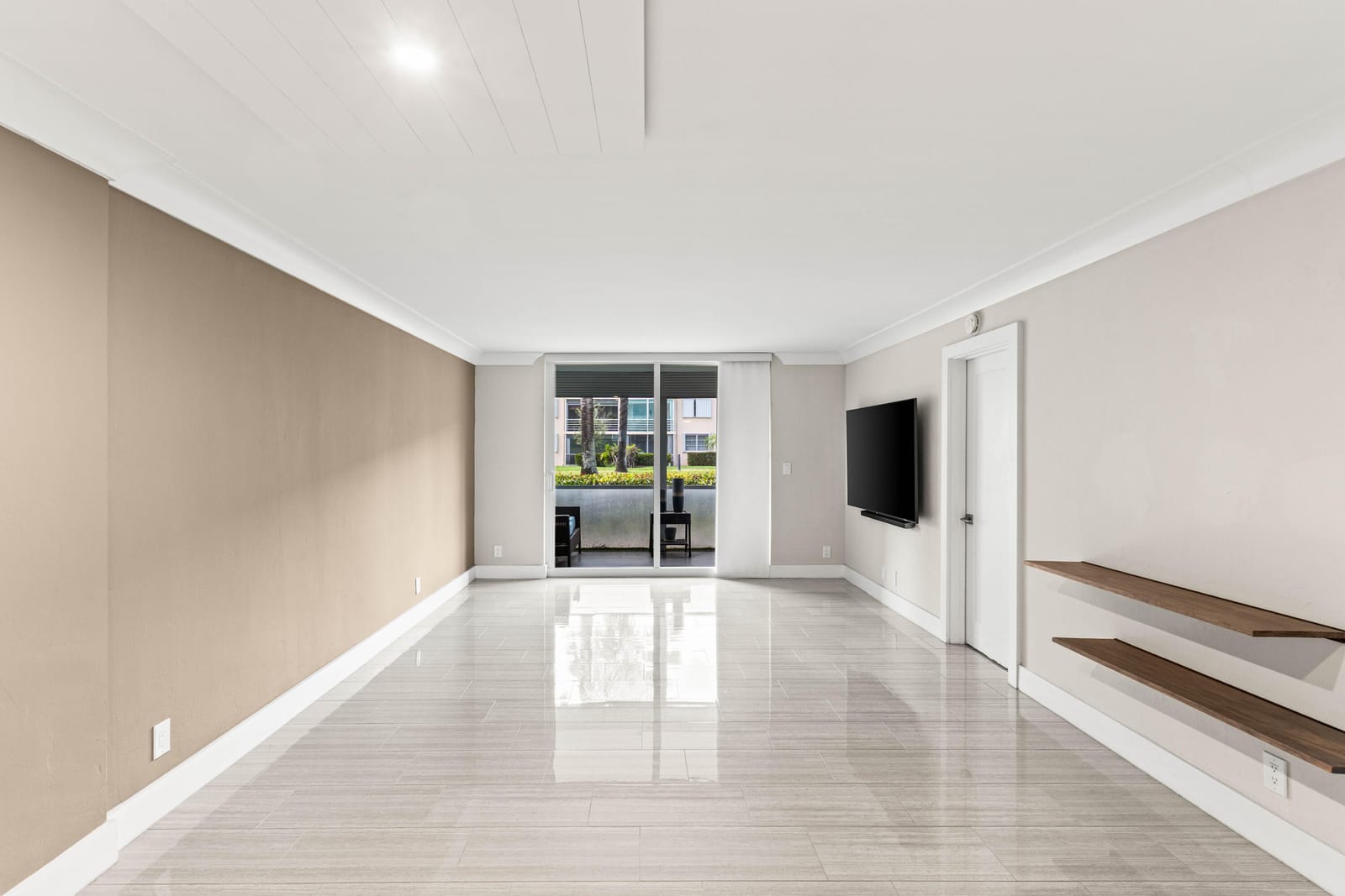 4502 N Federal Highway 144e — photo 10