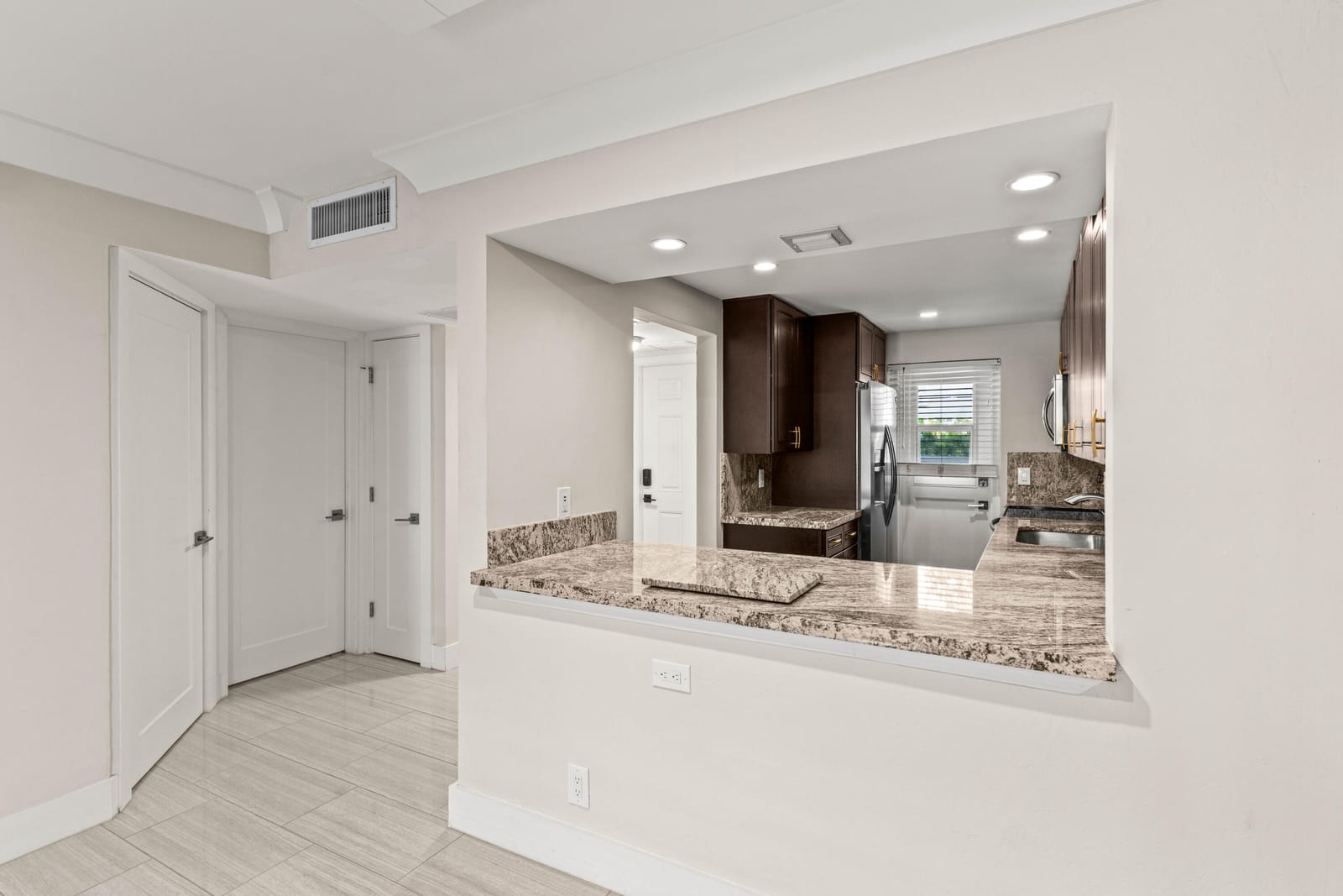 4502 N Federal Highway 144e — photo 6