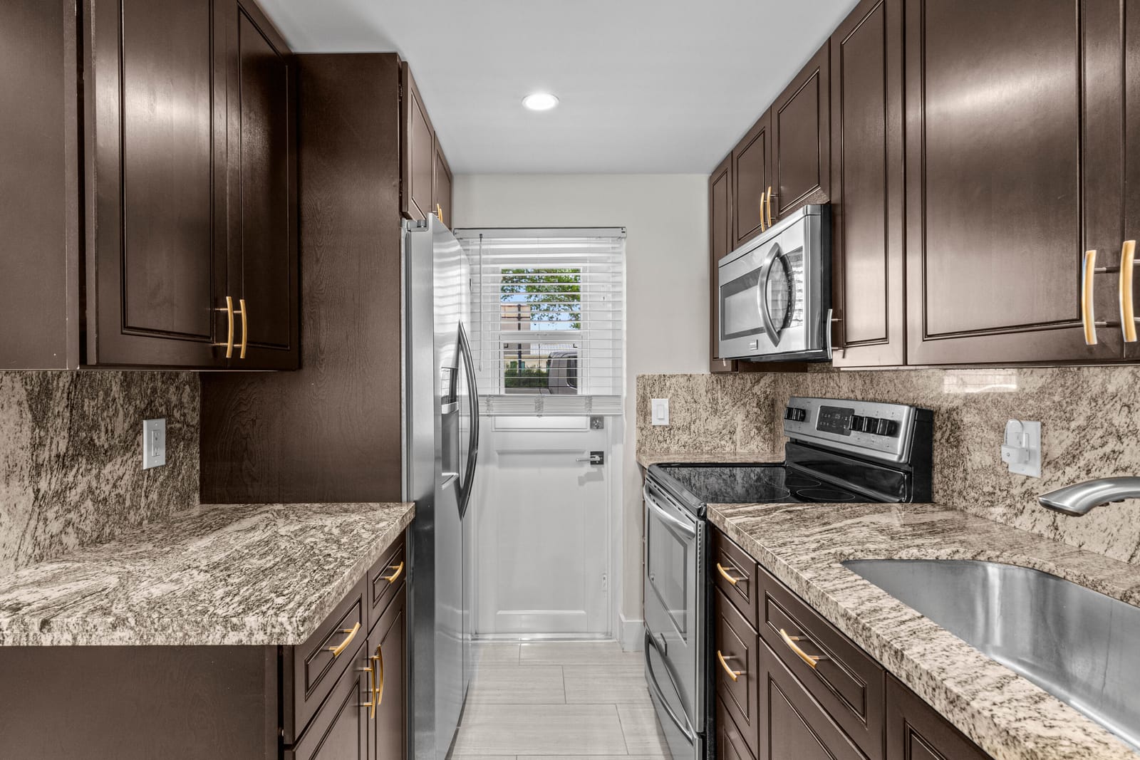4502 N Federal Highway 144e — photo 8