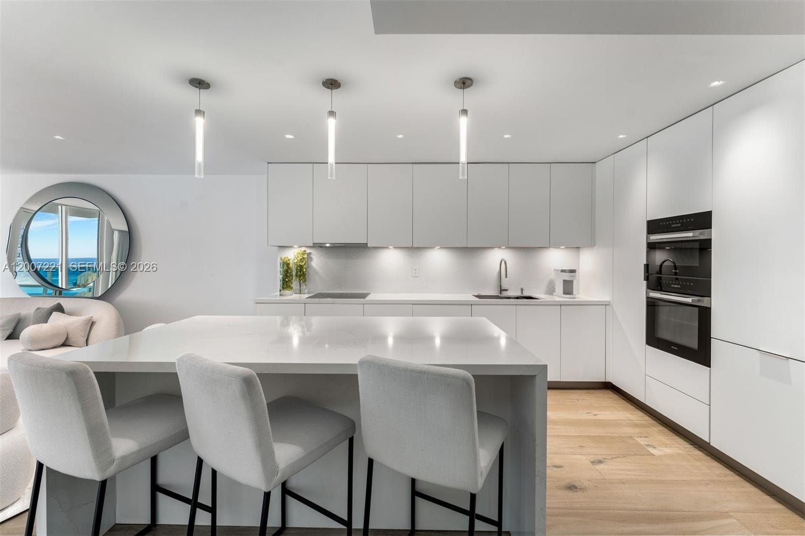 2301 Collins Avenue 902 — photo 7