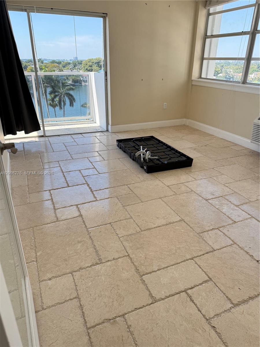 5313 Collins Avenue 801, Miami Beach, FL 33140, Miami Beach